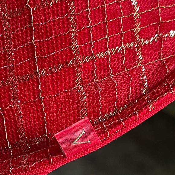 NWT Victoria’s Secret Sexy Tee Lightly Lined Smooth Demi Bra 34DD Red and Gold - Picture 5 of 11